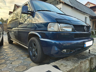 Volkswagen Caravelle foto 2