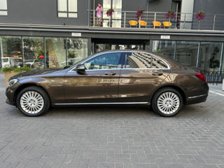 Mercedes C-Class foto 3