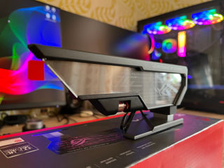 Asus  ROG Herculx Graphics Card Holder фото 9