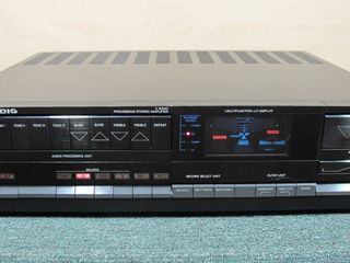 Grundig V8300 foto 1