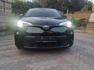 Toyota C-HR foto 4