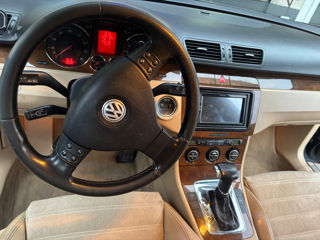 Volkswagen Passat foto 3