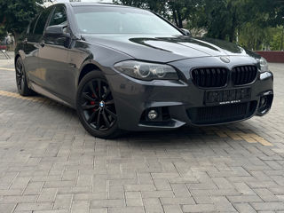 BMW 5 Series foto 5