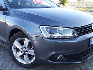 Volkswagen Jetta foto 6