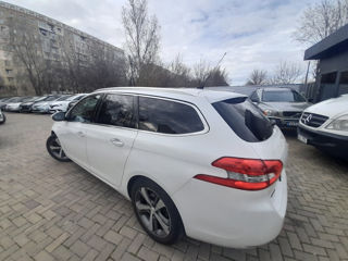 Peugeot 308 foto 3