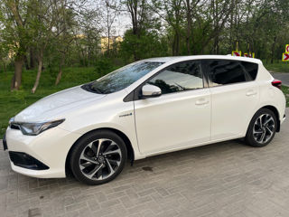 Toyota Auris foto 2