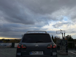 Volkswagen Touareg foto 6