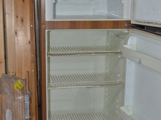 Холодильник Indesit foto 3