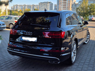 Audi Q7 foto 2