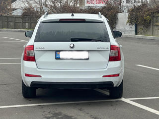 Skoda Octavia foto 3