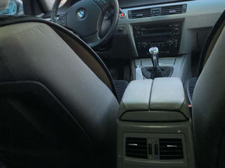 BMW 3 Series foto 5