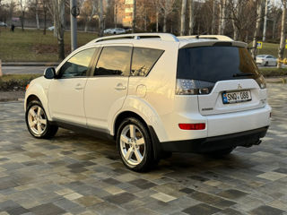 Mitsubishi Outlander foto 7