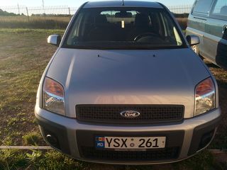 Ford Fusion foto 4