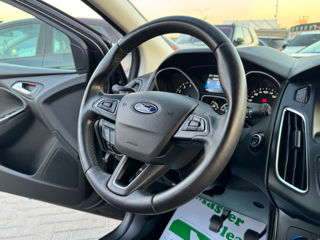 Ford Focus foto 9