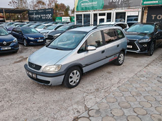 Opel Zafira foto 4