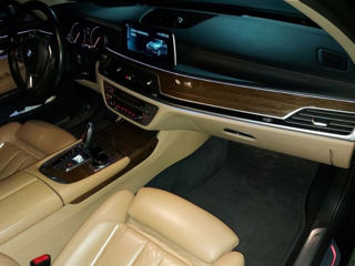 BMW 7 Series foto 9