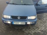 Volkswagen Passat foto 3