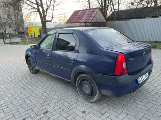 Dacia Logan foto 4