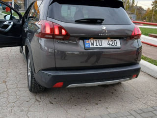 Peugeot 2008 foto 9