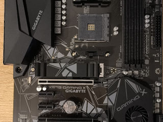 Gigabyte X570 Gaming X