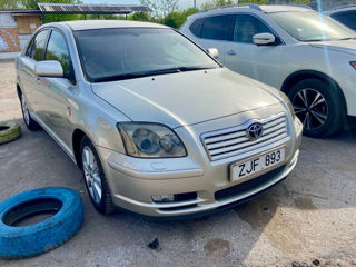 Toyota Avensis foto 3