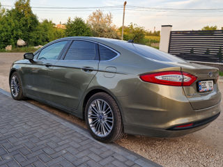 Ford Fusion foto 4