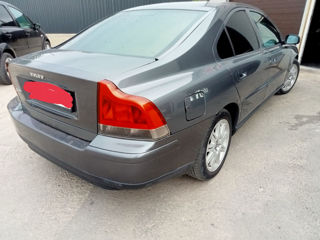 Volvo S60 foto 2