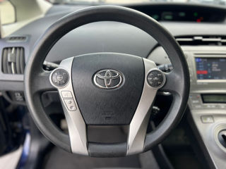 Toyota Prius foto 11