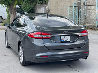 Ford Fusion foto 4