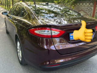 Ford Fusion foto 4