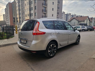 Renault Grand Scenic foto 6