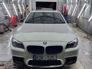 BMW 5 Series foto 1