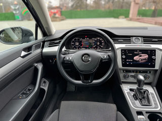 Volkswagen Passat foto 9