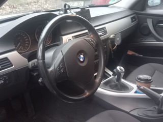 BMW 3 Series foto 2