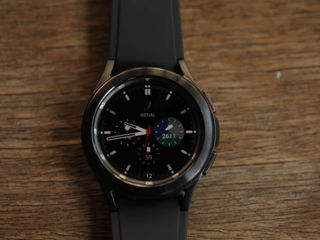 Ceas inteligent Samsung Watch 4 Classic, 42mm Black - 3500 lei