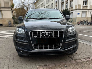 Audi Q7 foto 1