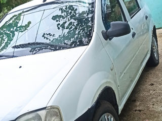 Dacia Logan foto 2