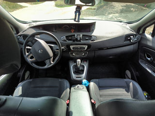 Renault Grand Scenic foto 6