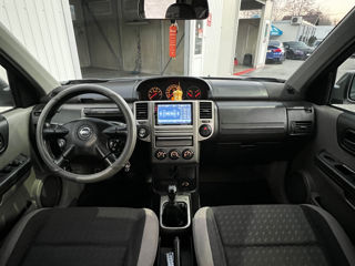 Nissan X-Trail foto 9