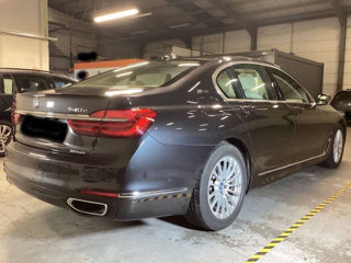 BMW 7 Series foto 2