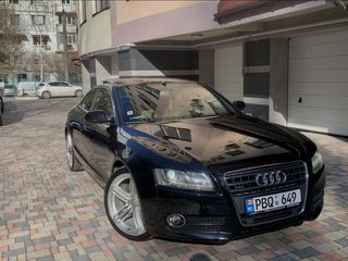 Audi A5 foto 1