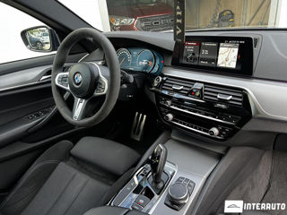 BMW 5 Series foto 8