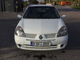 Renault Clio foto 3