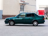 Volkswagen Vento foto 7