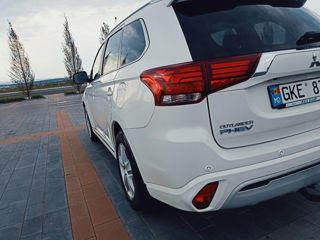 Mitsubishi Outlander foto 11