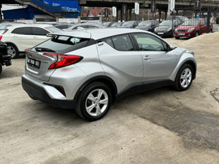 Toyota C-HR foto 6