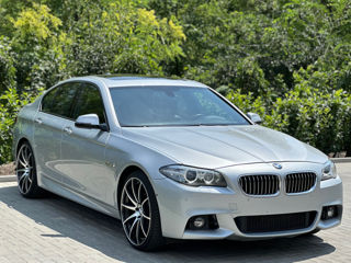 BMW 5 Series foto 1