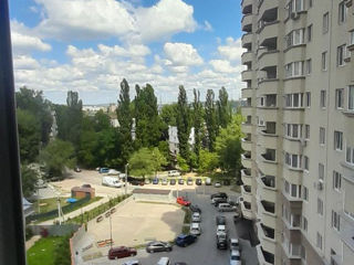 Apartament cu 3 camere, 97 m², Botanica, Chișinău foto 8