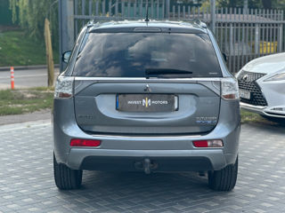 Mitsubishi Outlander foto 5