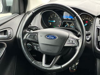 Ford Focus foto 9